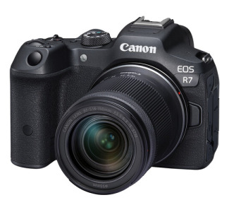 Canon EOS R7 Mirrorless Camera with 18-150mm Lens